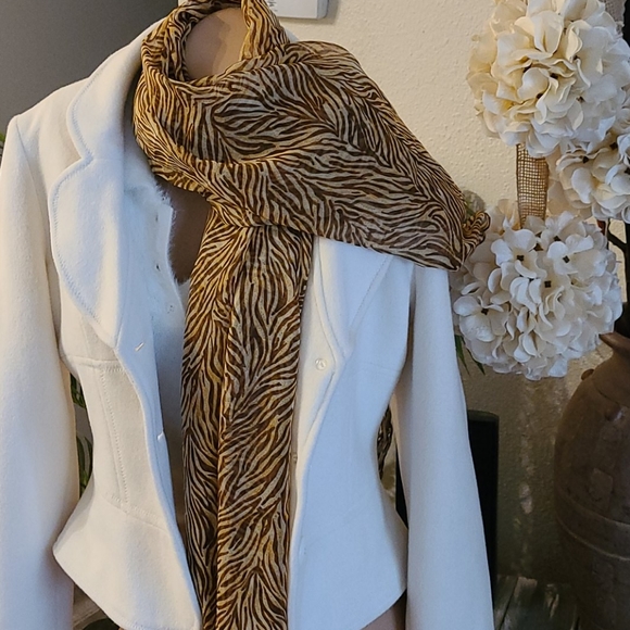 SAFARI SCARF BROWN CREME GOLD COLORS 42 BY 60 - Picture 7 of 16